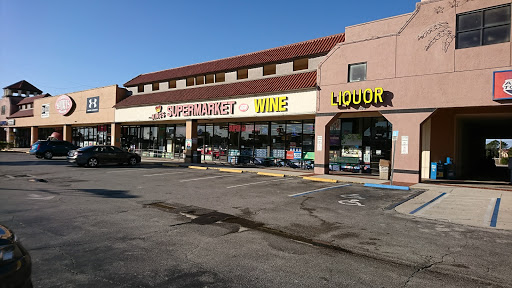 Supermarket «Kings Supermarket & Liquor», reviews and photos, 7562 US-192, Kissimmee, FL 34747, USA