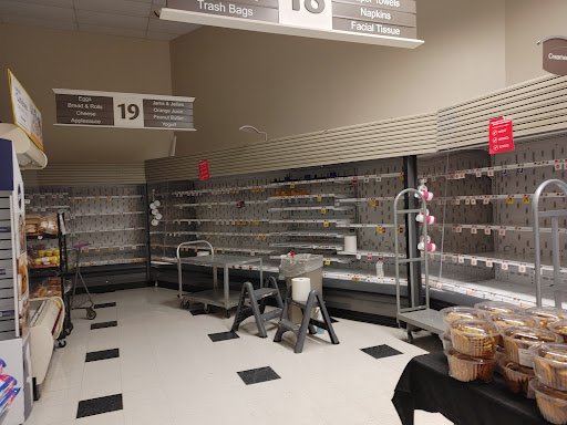 Grocery Store «Stop & Shop», reviews and photos, 400 Demarest Ave, Closter, NJ 07624, USA