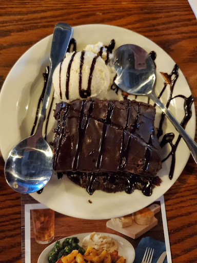 American Restaurant «Cracker Barrel Old Country Store», reviews and photos, 1215 E Lancaster Ave, Downingtown, PA 19335, USA