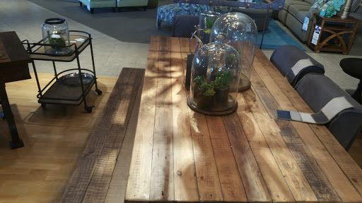 Furniture Store «Art Van Furniture - Ann Arbor», reviews and photos, 425 E Eisenhower Pkwy, Ann Arbor, MI 48108, USA