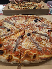 Plats et boissons du Pizzeria Lombardi's Pizza Mandelieu à Mandelieu-la-Napoule - n°15