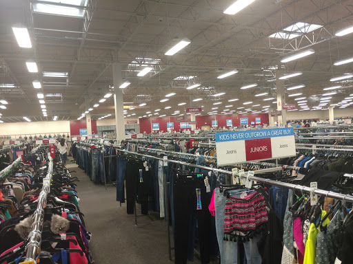 Clothing Store «Burlington Coat Factory», reviews and photos, 955 W Brandon Blvd, Brandon, FL 33511, USA
