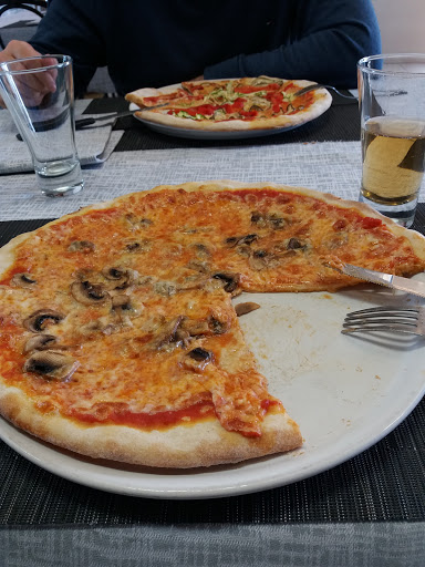 Colombo7 Prontopizza in Carate Brianza, Provincia di Monza e della Brianza