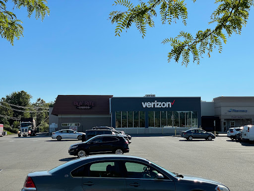 Liquor Store «Buy Rite Wine & Liquor», reviews and photos, 500 NJ-23, Pompton Plains, NJ 07444, USA