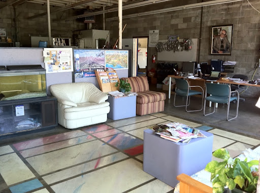 Smog Inspection Station «Foothills Industries Mtr Works», reviews and photos, 3941 Foothill Blvd, La Crescenta, CA 91214, USA