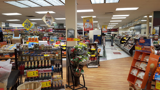 Supermarket «Jim Thorpe Market», reviews and photos, 1 River St, Jim Thorpe, PA 18229, USA
