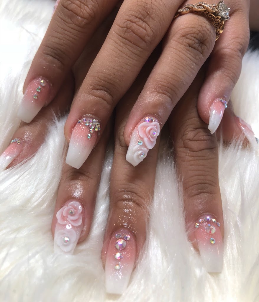 Jackie's Nails 99301