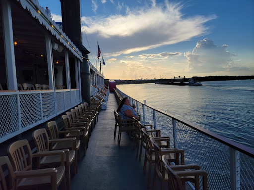 Cruise Agency «Belle of Louisville», reviews and photos, 401 W River Rd, Louisville, KY 40202, USA