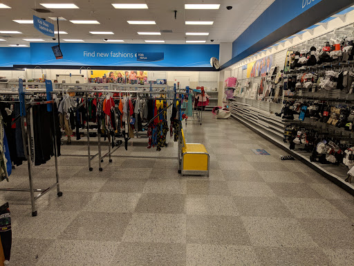 Clothing Store «Ross Dress for Less», reviews and photos, 3900 Sisk Rd, Modesto, CA 95356, USA