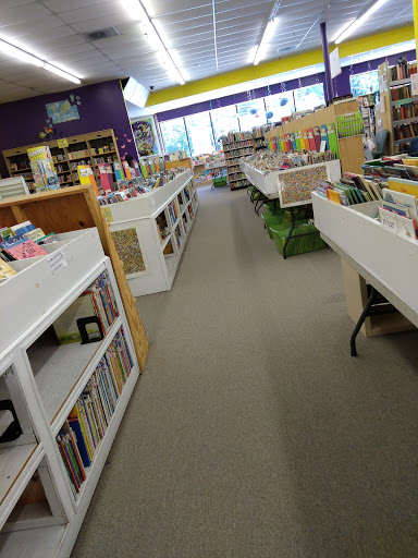 Used Book Store «Used Book Superstore», reviews and photos, 256 Cambridge St, Burlington, MA 01803, USA