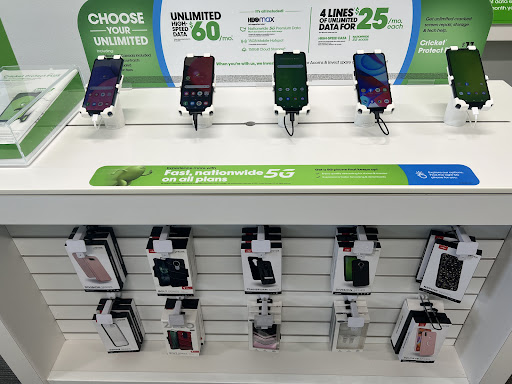 Cell Phone Store «Cricket Wireless Authorized Retailer», reviews and photos, 4425 W Ashlan Ave #107, Fresno, CA 93722, USA