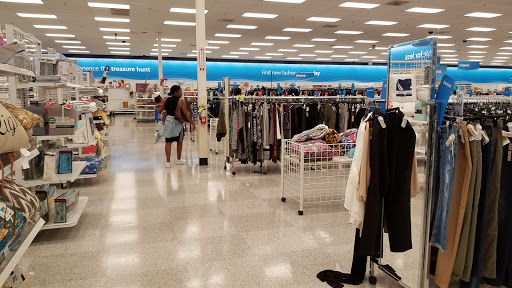 Clothing Store «Ross Dress for Less», reviews and photos, 170 E Stacy Rd, Allen, TX 75002, USA