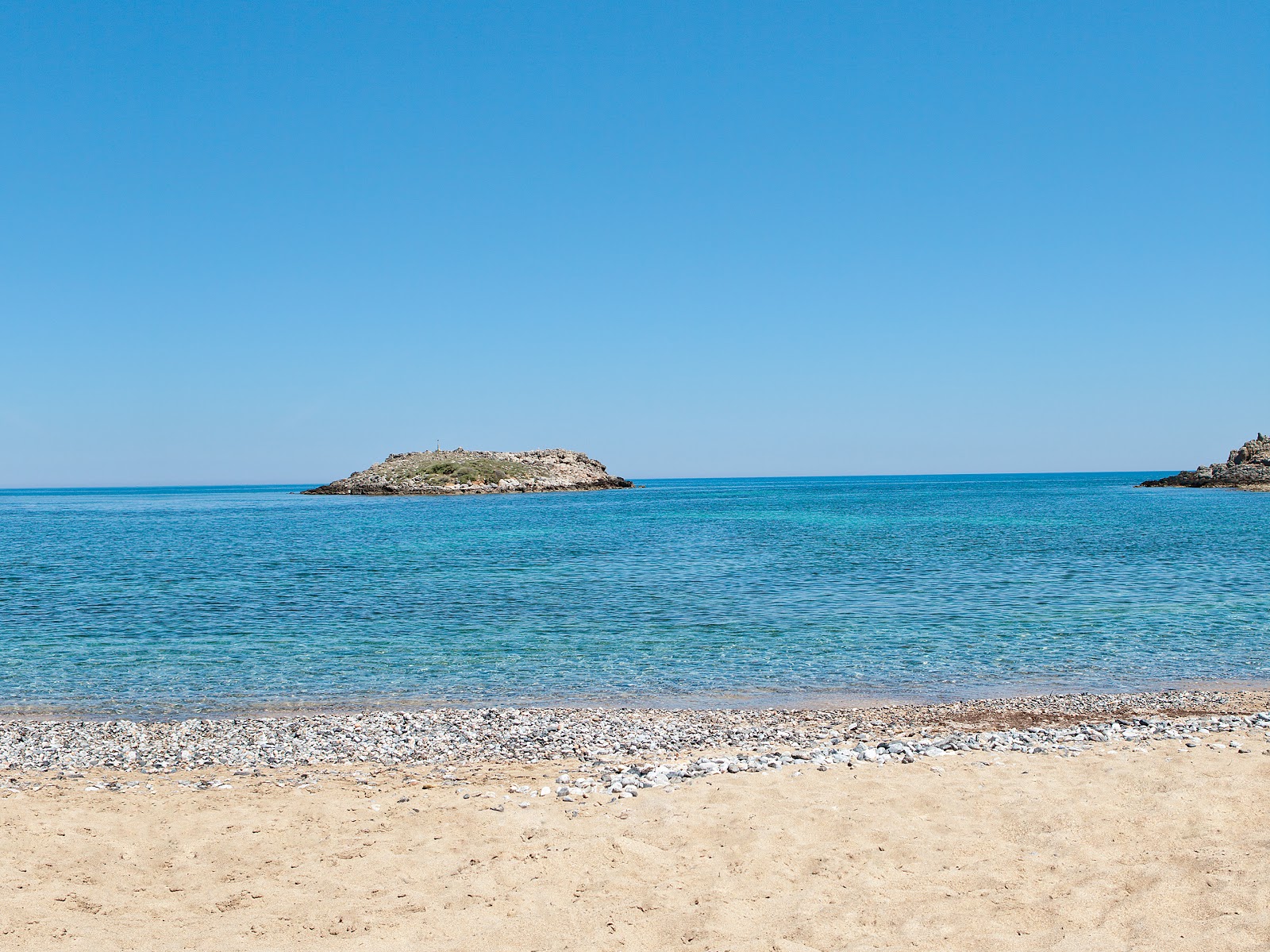 Foto av Agia Varvara beach hotellområde