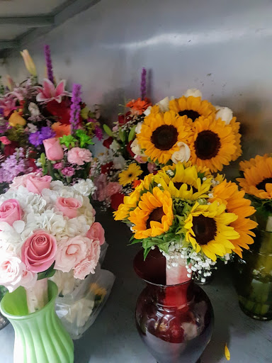 Florist «City Line Florist», reviews and photos, 1089 Liberty Ave, Brooklyn, NY 11208, USA