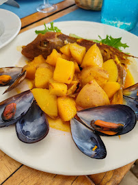 Bouillabaisse du Restaurant de fruits de mer Poissonnerie Laurent à Cassis - n°19