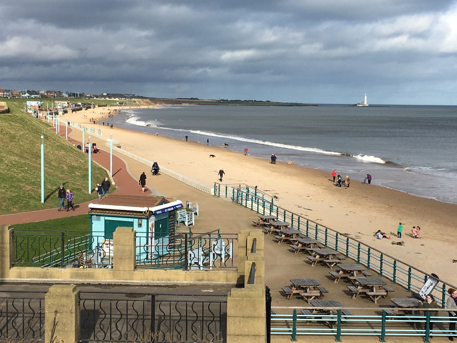 Fotografie cu Whitley Bay beach și așezarea