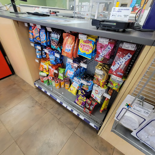 Print Shop «FedEx Office Print & Ship Center», reviews and photos, 393 W Shaw Ave a, Clovis, CA 93612, USA