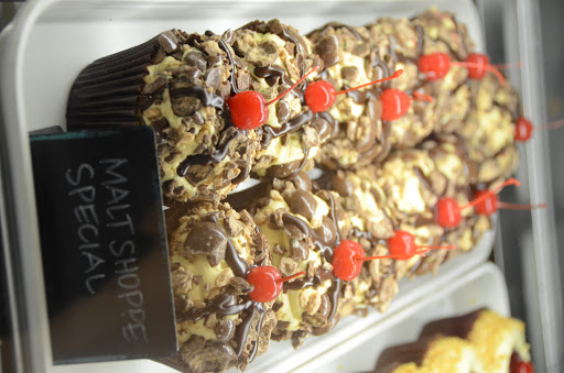 Bakery «Designer Desserts», reviews and photos, 56 Lincolnway, Valparaiso, IN 46383, USA