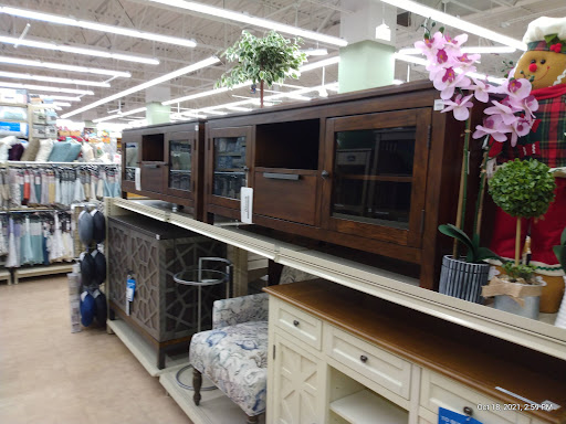 Home Goods Store «Christmas Tree Shops», reviews and photos, 46 Springer Dr, Bangor, ME 04401, USA