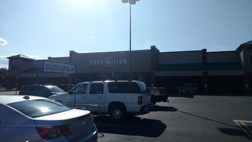 Grocery Store «Food Lion», reviews and photos, 845 Village Blvd, Abingdon, VA 24210, USA