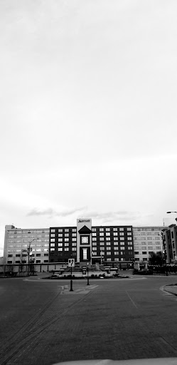 Hotel «Coralville Marriott Hotel & Conference Center», reviews and photos, 300 E 9th St, Coralville, IA 52241, USA