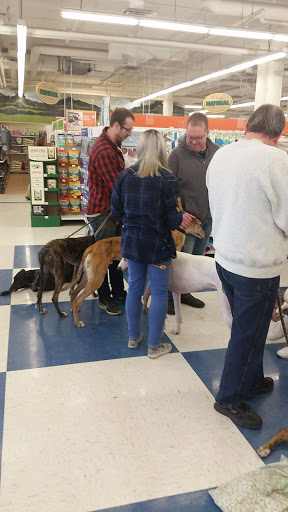 Pet Supply Store «Petco Animal Supplies», reviews and photos, 710 W 66th St, Richfield, MN 55423, USA