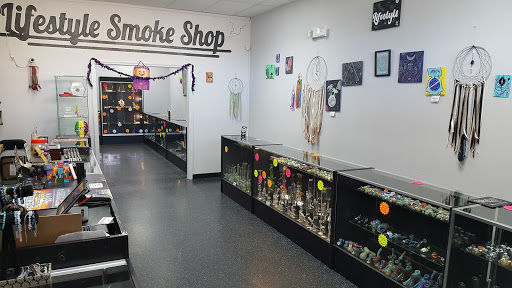 Tobacco Shop «Lifestyle Smoke Shop», reviews and photos, 712 S US Hwy 17 92, Longwood, FL 32750, USA