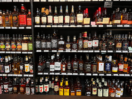 Liquor Store «Tenth Avenue Liquor Store», reviews and photos, 925 SW 10th Ave, Portland, OR 97205, USA