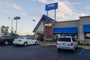 IHOP image