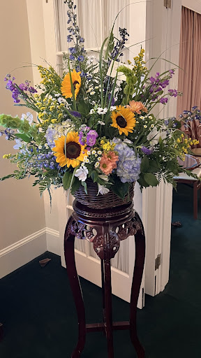 Florist «Chaves Gardens Inc», reviews and photos, 935 E Main Rd, Middletown, RI 02842, USA