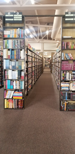 Used Book Store «Book Market Sales & Trading», reviews and photos, 2365 Plainfield Rd, Crest Hill, IL 60403, USA