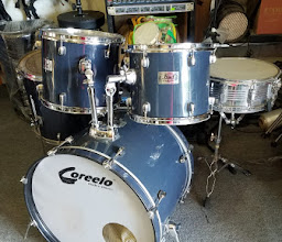 Ibiza Music Store Instrumentos Musicales. photo