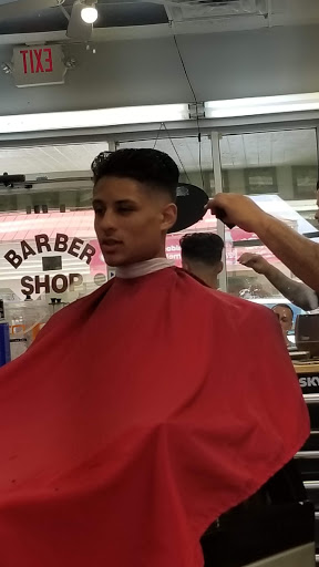 Barber Shop «Latin American Barber Shop Inc», reviews and photos, 118 Pierce Christie Dr, Valrico, FL 33594, USA