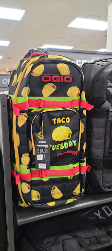 Motorcycle Parts Store «Cycle Gear», reviews and photos, 695 E Golf Rd, Schaumburg, IL 60173, USA