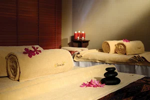Sanam massage center Gulberg image