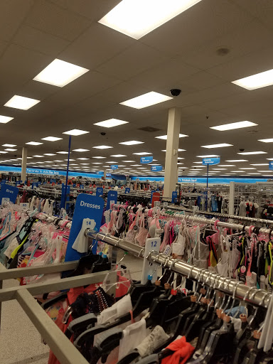 Clothing Store «Ross Dress for Less», reviews and photos, 1419 N Davis Rd, Salinas, CA 93907, USA
