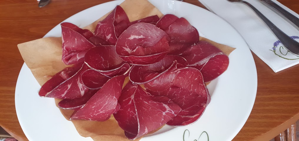 Chez Cézanne by null