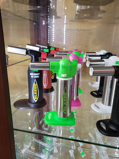 Tobacco Shop «Hunky Dory Pipe & Tobacco», reviews and photos, 271 W 7th Ave, Eugene, OR 97401, USA