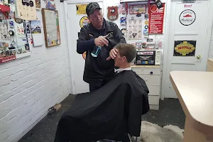 Barber of the Ville image