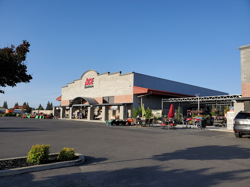 Hardware Store «Strand Ace Hardware- Escalon», reviews and photos, 3360 McHenry Ave, Escalon, CA 95320, USA