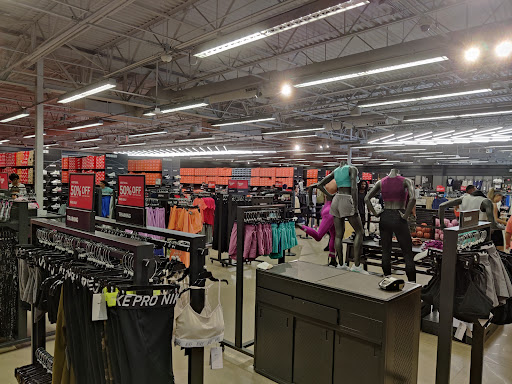 Clothing Store «Nike Factory Store», reviews and photos, 4401 N Interstate Hwy 35 #399, Round Rock, TX 78664, USA