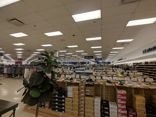 Department Store «Marshalls», reviews and photos, 1596 S Randall Rd, Geneva, IL 60134, USA