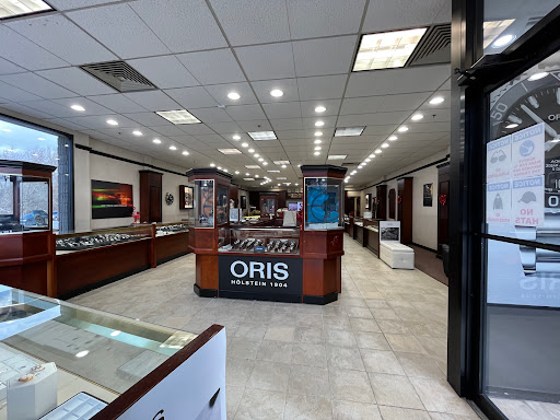 Jewelry Store «Hannoush Jewelers - Danbury», reviews and photos, 59-67 Federal Rd, Danbury, CT 06811, USA