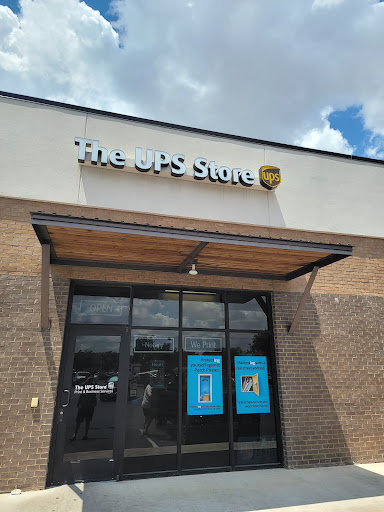Shipping and Mailing Service «The UPS Store», reviews and photos, 1102 S Austin Ave #110, Georgetown, TX 78626, USA