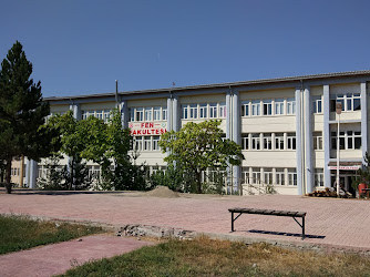 Cumhuriyet Üniversitesi Fen Edebiyat Fakültesi