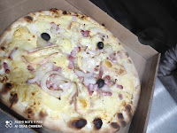 Aliment-réconfort du Restauration rapide Yellow pizza à Eu - n°1