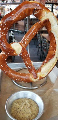 Shopping Mall «The Westover Gallery of Shops», reviews and photos, 1420 Westover Terrace, Greensboro, NC 27408, USA