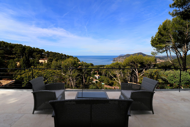 Photo Appartement de vacances MESOMAX - Villa, vue mer, avec piscine à Carqueiranne 83320 Carqueiranne