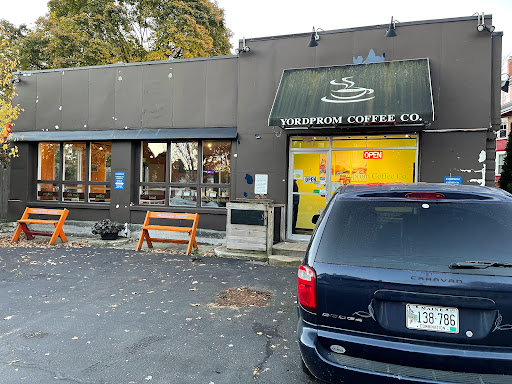 Yordprom Coffee Shop, 722 Congress St, Portland, ME 04102, USA, 