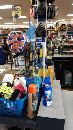 Sporting Goods Store «Big 5 Sporting Goods - Longview», reviews and photos, 600 Triangle Shopping Center #150, Longview, WA 98632, USA